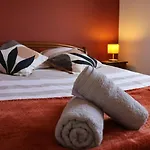 Casa vacanze Dogfriendly, Grand Jardin Clos, 4 Chambres, Grand Salon Avec Cheminée - Larès