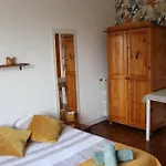 Casa vacanze Dogfriendly, Grand Jardin Clos, 4 Chambres, Grand Salon Avec Cheminée - Larès *