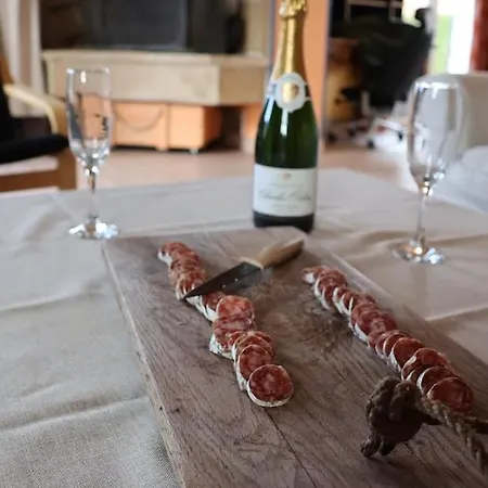 Dogfriendly, Grand Jardin Clos, 4 Chambres, Grand Salon Avec Cheminee * Saint-Samson