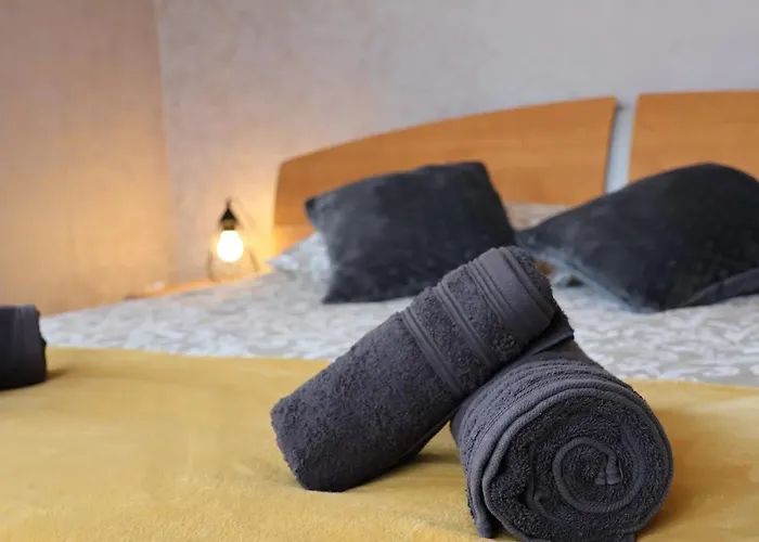 Σπίτι διακοπών Dogfriendly, Grand Jardin Clos, 4 Chambres, Grand Salon Avec Cheminee Saint-Samson