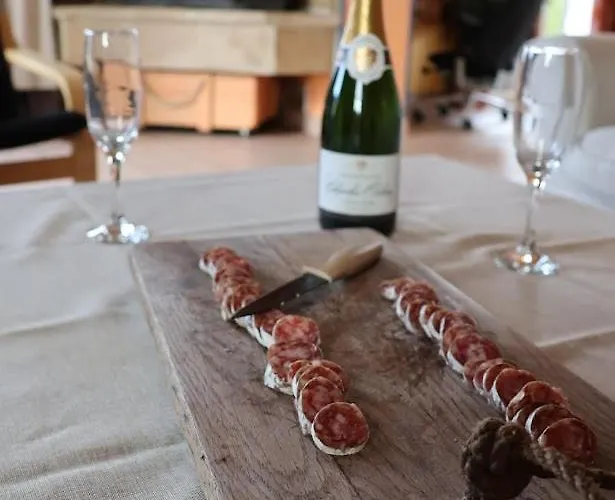 Dogfriendly, Grand Jardin Clos, 4 Chambres, Grand Salon Avec Cheminee * Saint-Samson