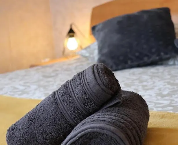 Σπίτι διακοπών Dogfriendly, Grand Jardin Clos, 4 Chambres, Grand Salon Avec Cheminee