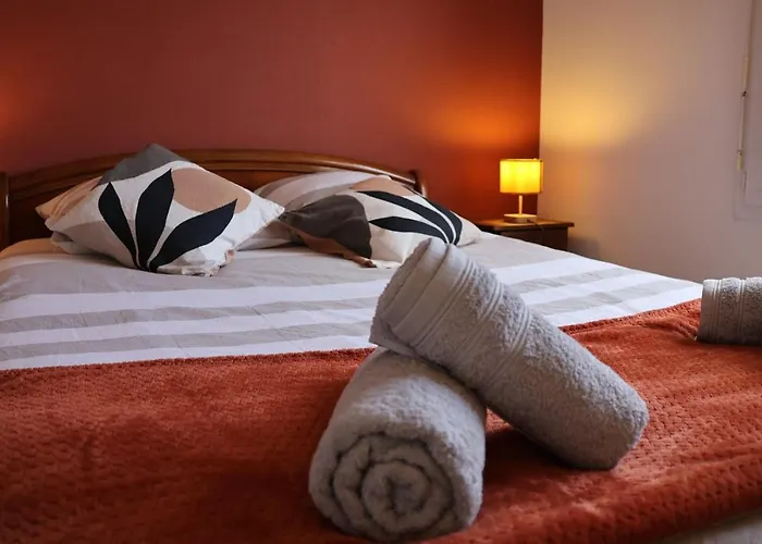 Σπίτι διακοπών Dogfriendly, Grand Jardin Clos, 4 Chambres, Grand Salon Avec Cheminee