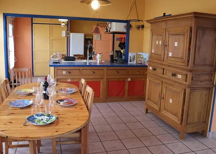 Σπίτι διακοπών Dogfriendly, Grand Jardin Clos, 4 Chambres, Grand Salon Avec Cheminee Saint-Samson