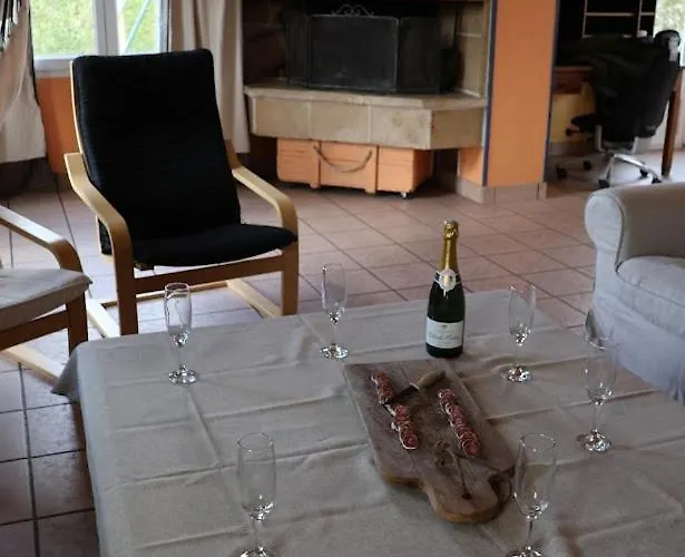 Σπίτι διακοπών Dogfriendly, Grand Jardin Clos, 4 Chambres, Grand Salon Avec Cheminee Saint-Samson